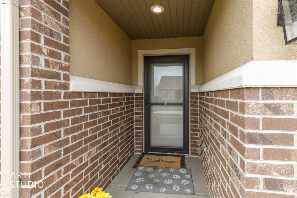 Photo 4 for MLS #2108008 at 2307 W 2525 South