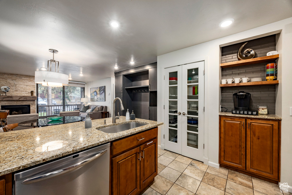 Photo 7 for MLS #2108016 at 1509 Park Ave #403