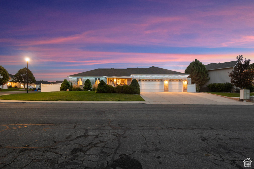 Photo 2 for MLS #2108018 at 5235 W Rancho Vista Ln