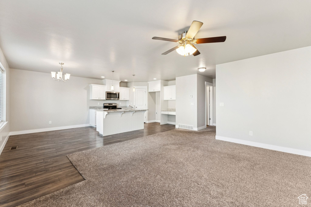 Photo 2 for MLS #2108023 at 573 N 220 East