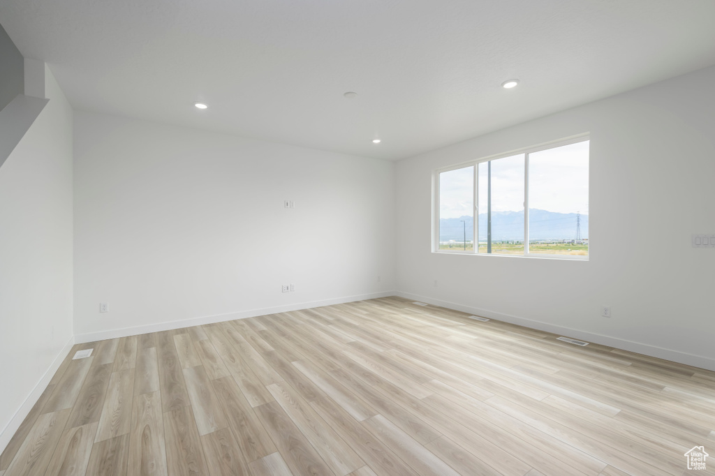 Photo 5 for MLS #2108028 at 6057 W Garnet Grove Way #227