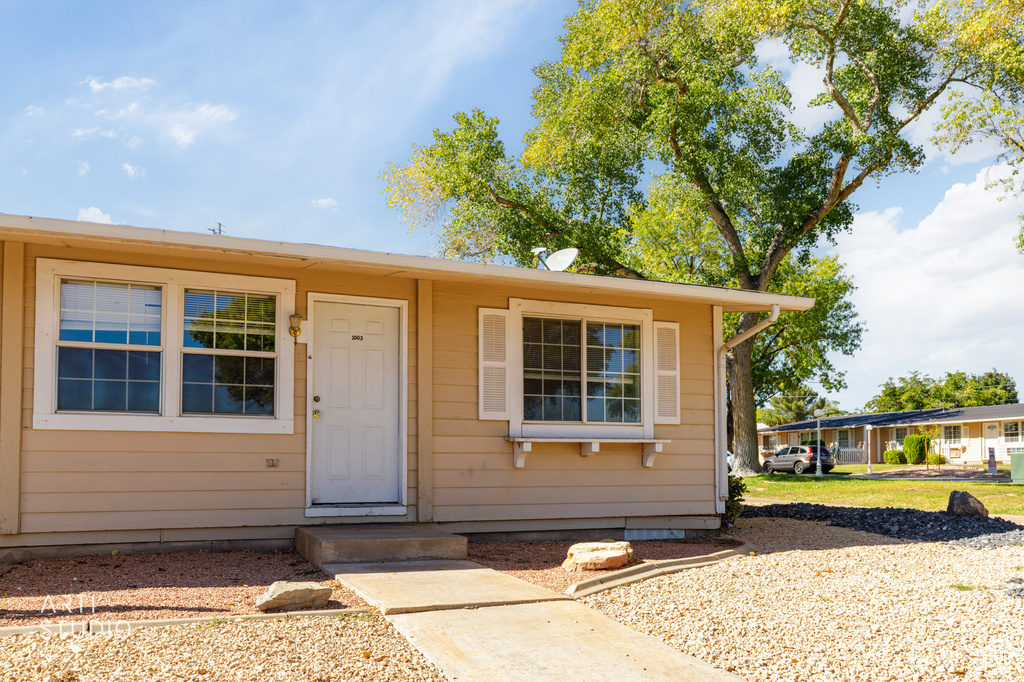 Photo 2 for MLS #2108038 at 600 N 2450 East #1003