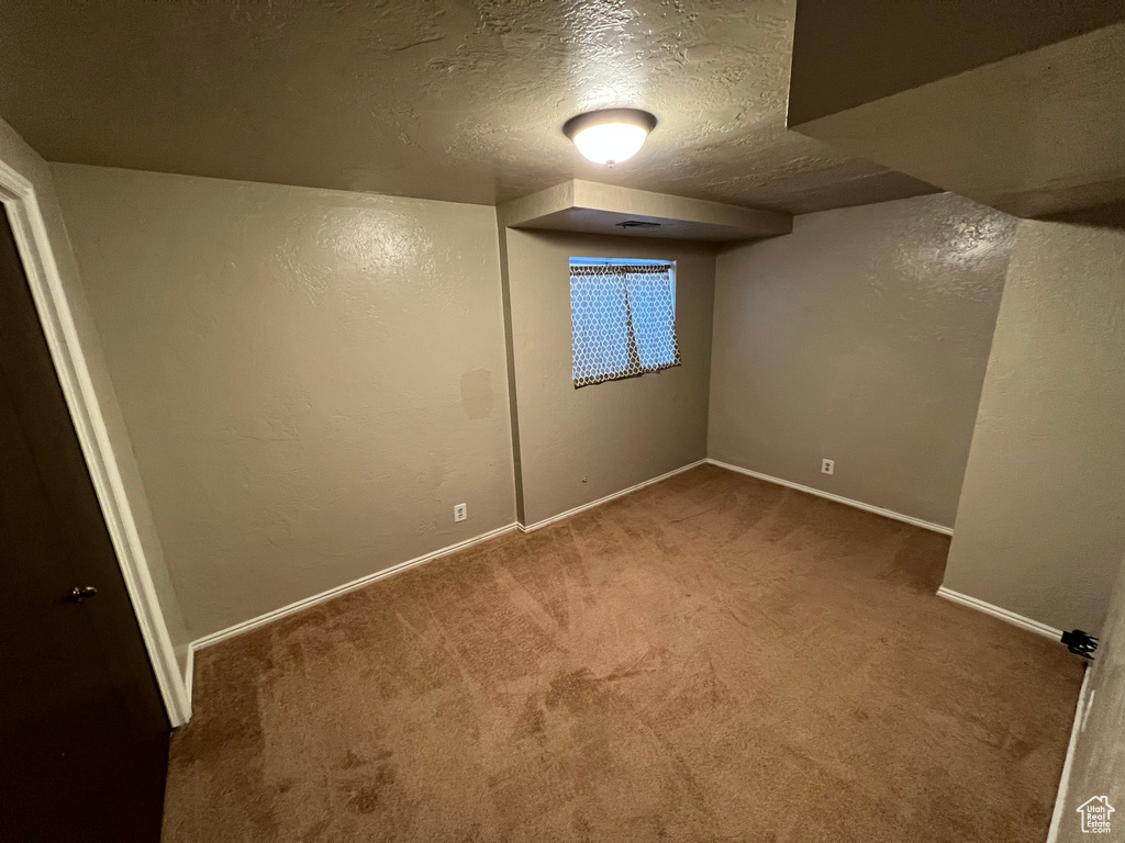 861 E 575 N Layton, UT 84041