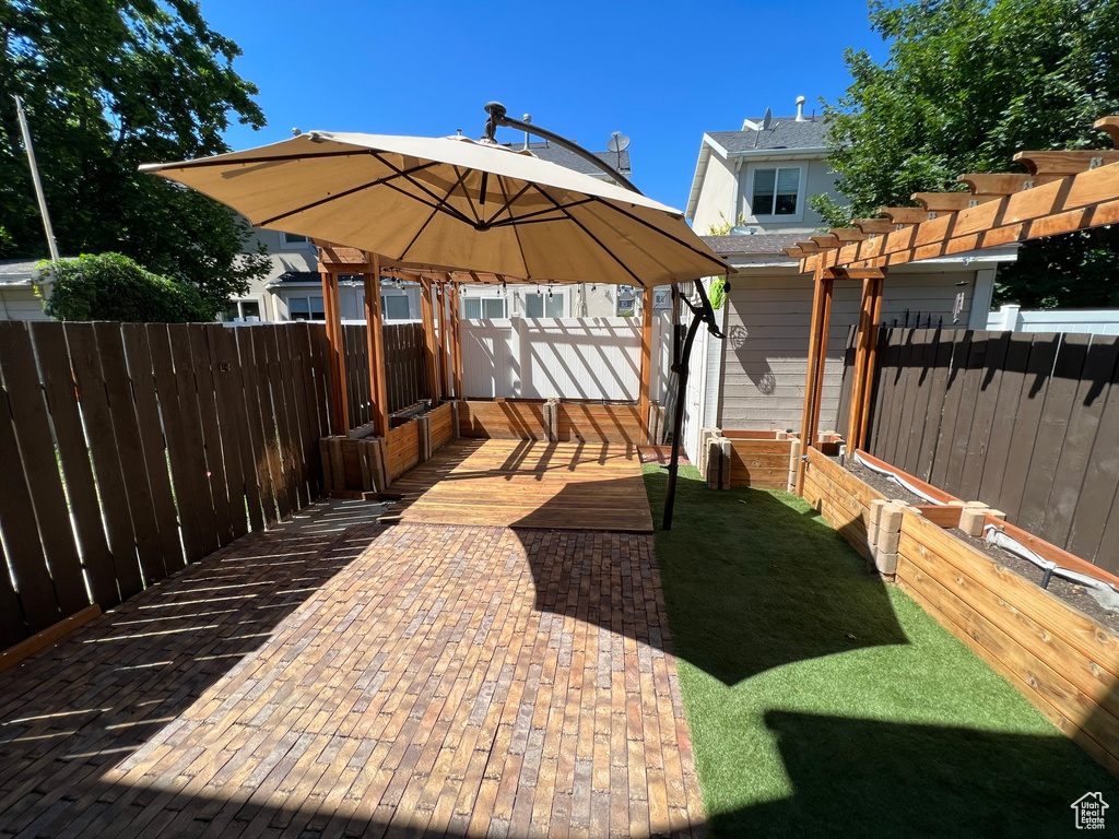 861 E 575 N Layton, UT 84041