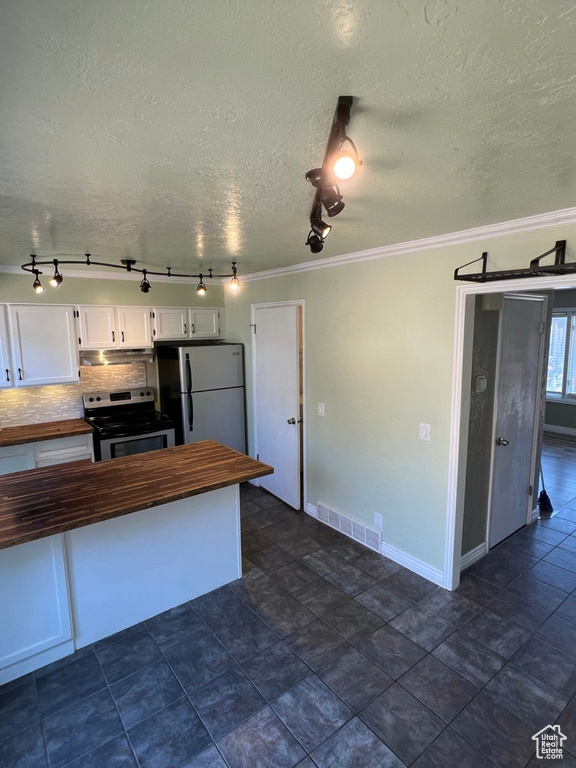 861 E 575 N Layton, UT 84041