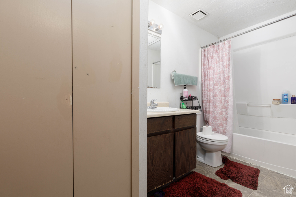 Photo 10 for MLS #2108049 at 600 N 2450 East #1004