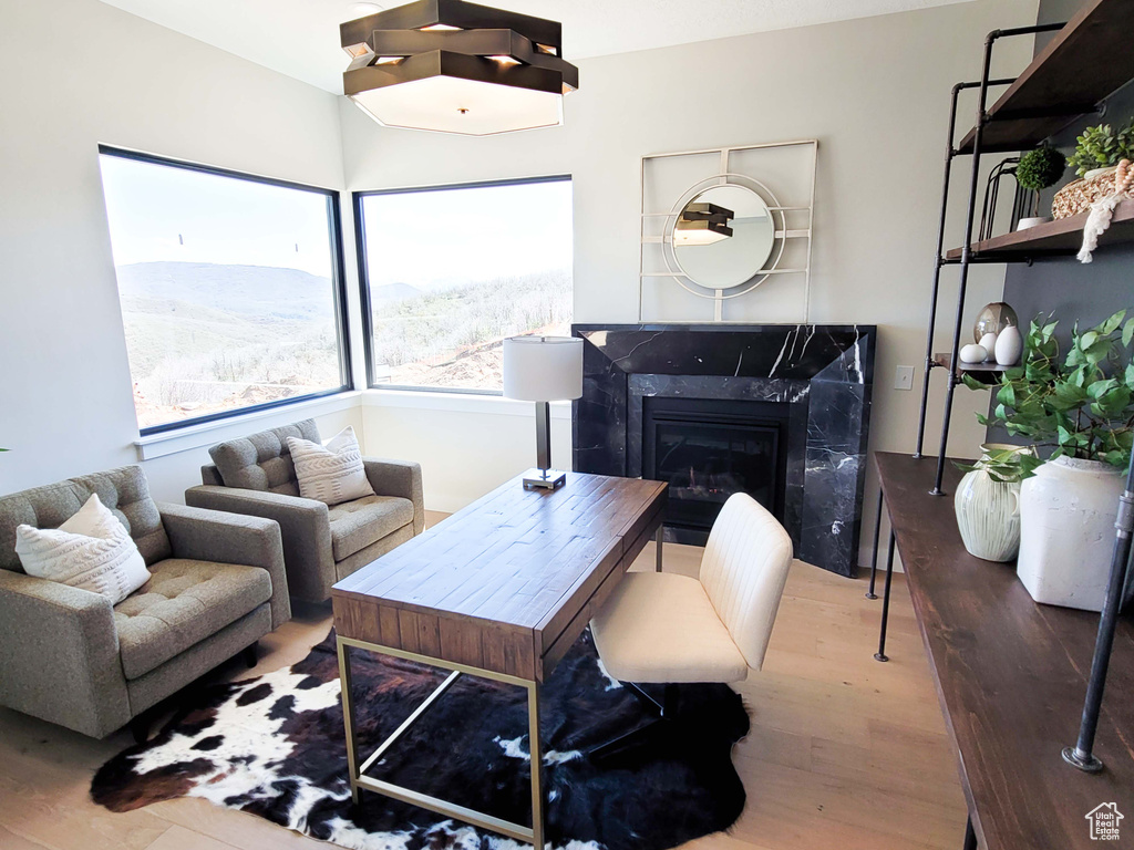 Photo 7 for MLS #2108050 at 1303 E Lasso Trl #R6