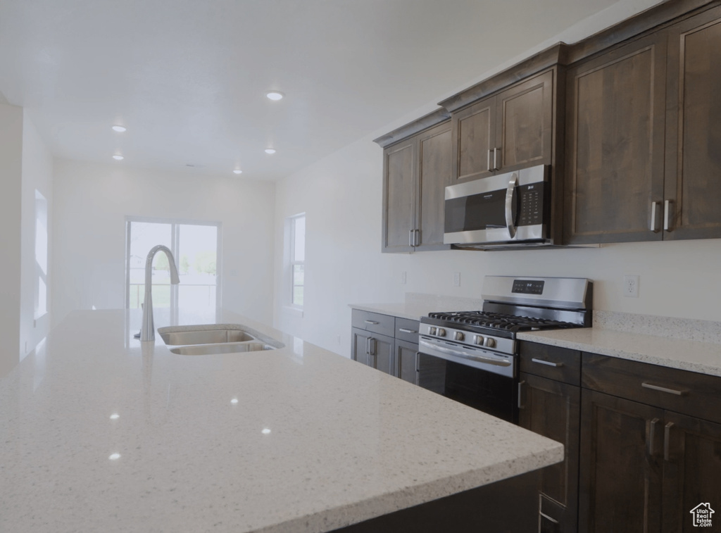 798 W 70 N Hyrum, UT 84319