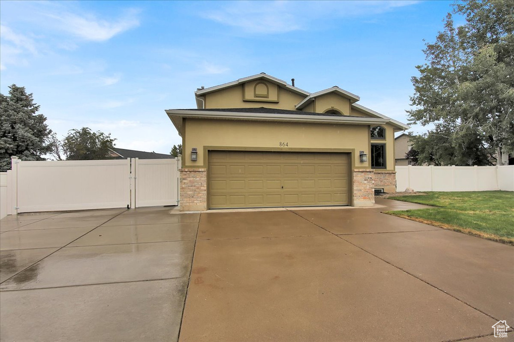 Photo 3 for MLS #2108072 at 864 W 960 North