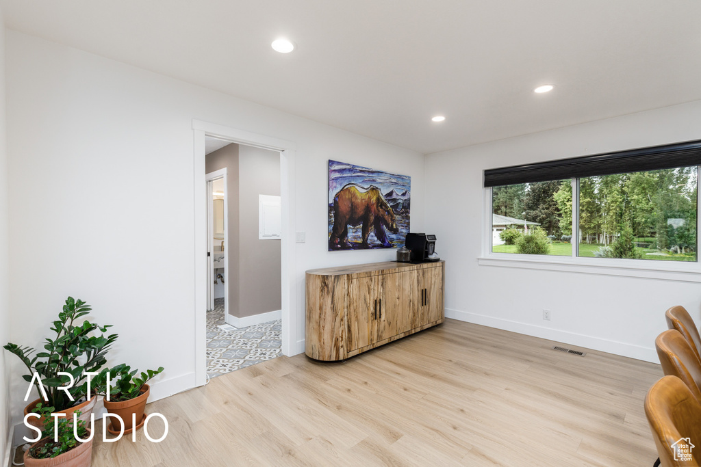 Photo 10 for MLS #2108073 at 145 Quarter Cir