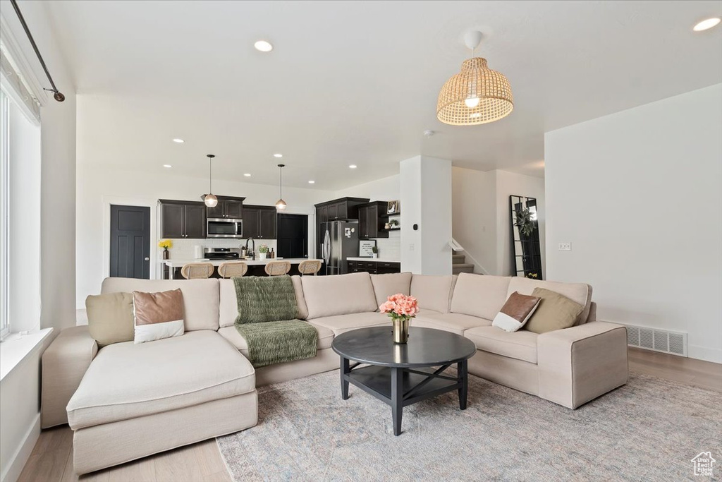 Photo 6 for MLS #2108075 at 298 N 360 East