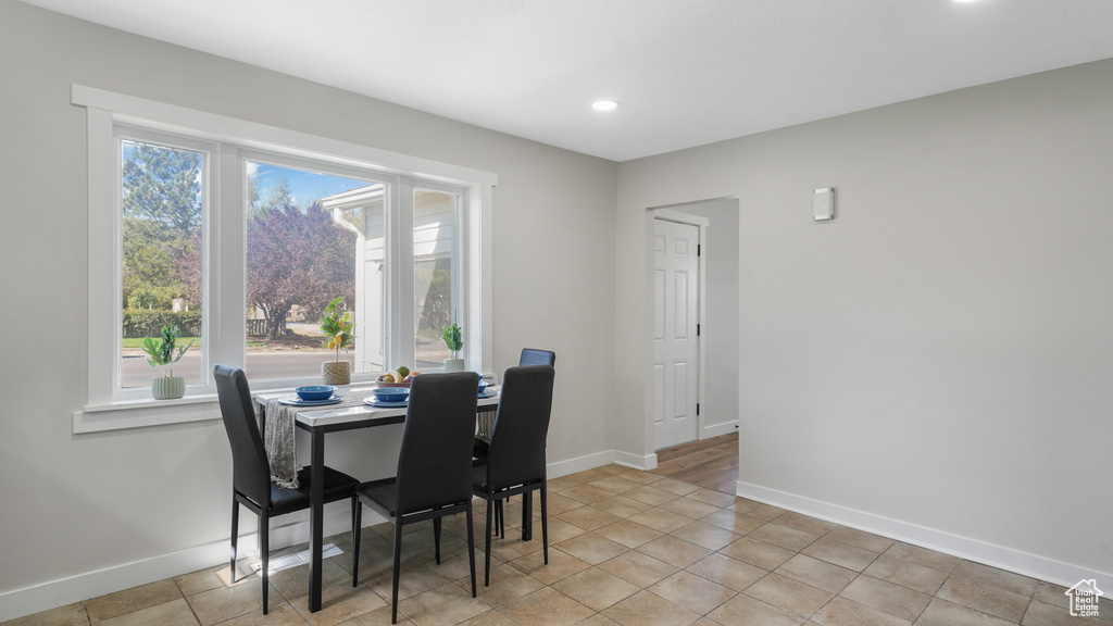 Photo 6 for MLS #2108076 at 55 S Cooley St