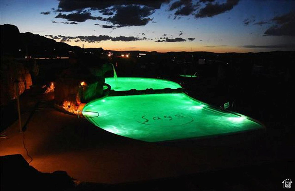 Photo 8 for MLS #2108081 at 2331 S Mesa Rd #E-3