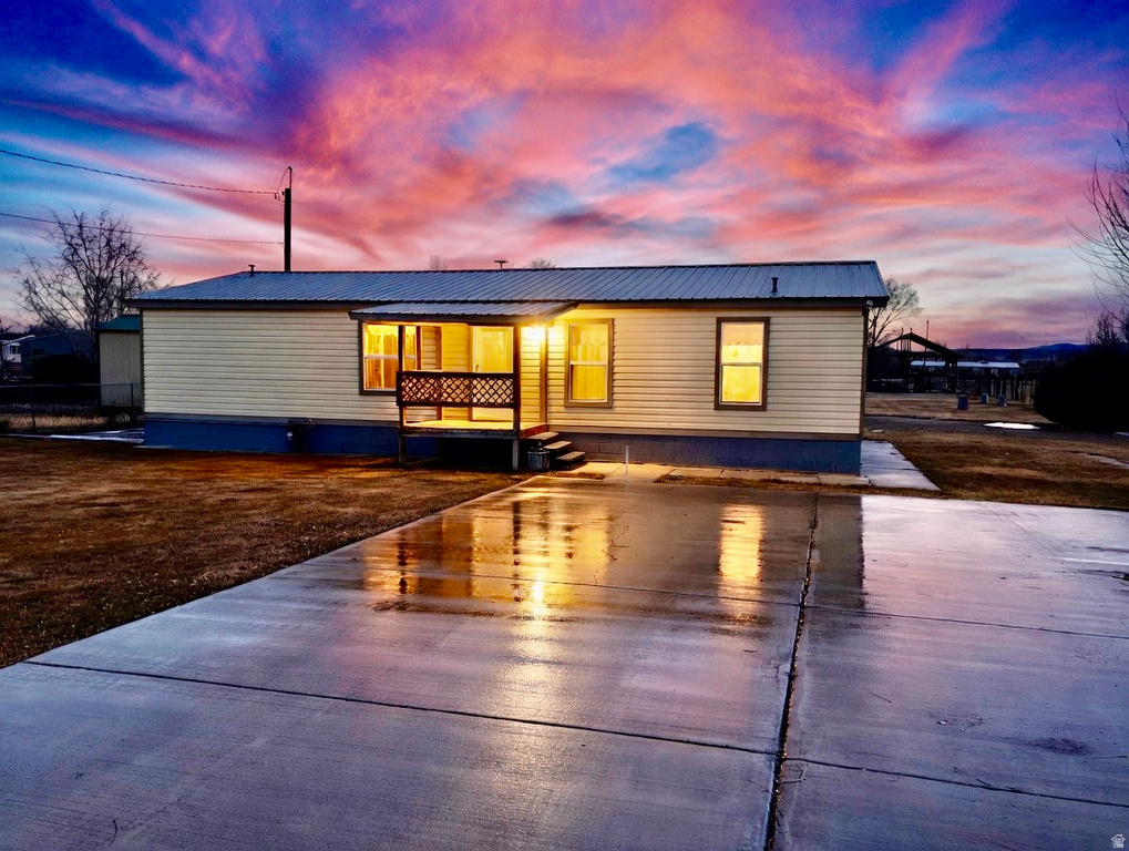 245 S 200 W Huntington, UT 84528