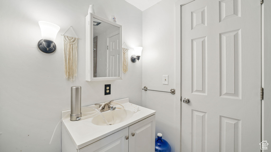 Photo 13 for MLS #2108104 at 4978 S Del Prado St #B006