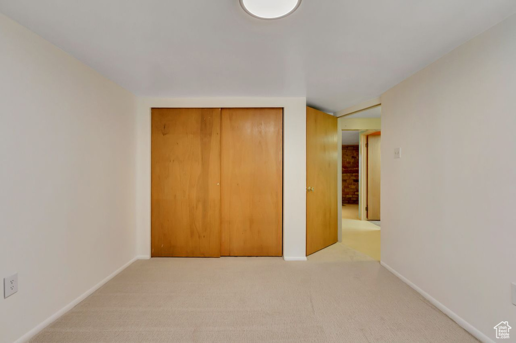 1060 E SLEEPY HOLLOW LN Sandy, UT 84094