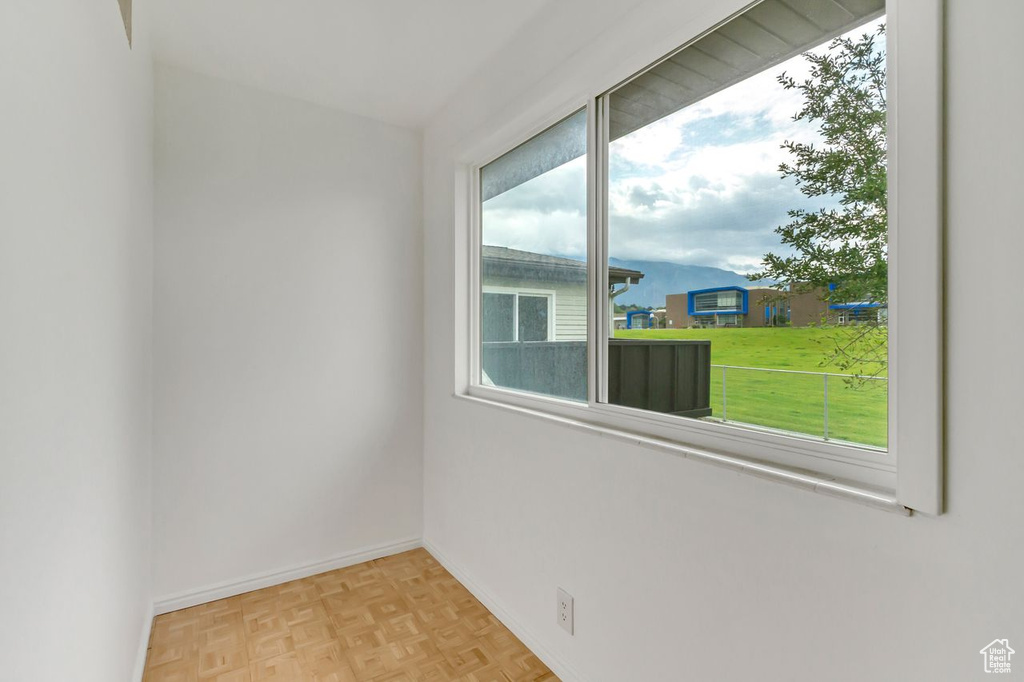 1060 E SLEEPY HOLLOW LN Sandy, UT 84094