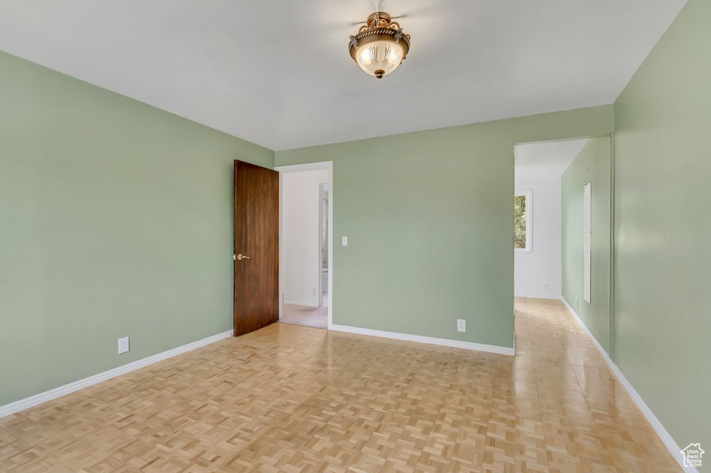 1060 E SLEEPY HOLLOW LN Sandy, UT 84094