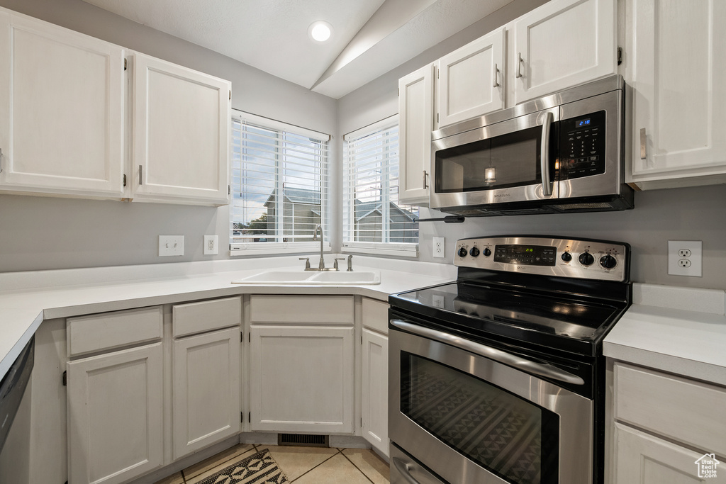 Photo 13 for MLS #2108110 at 264 W 13165 South