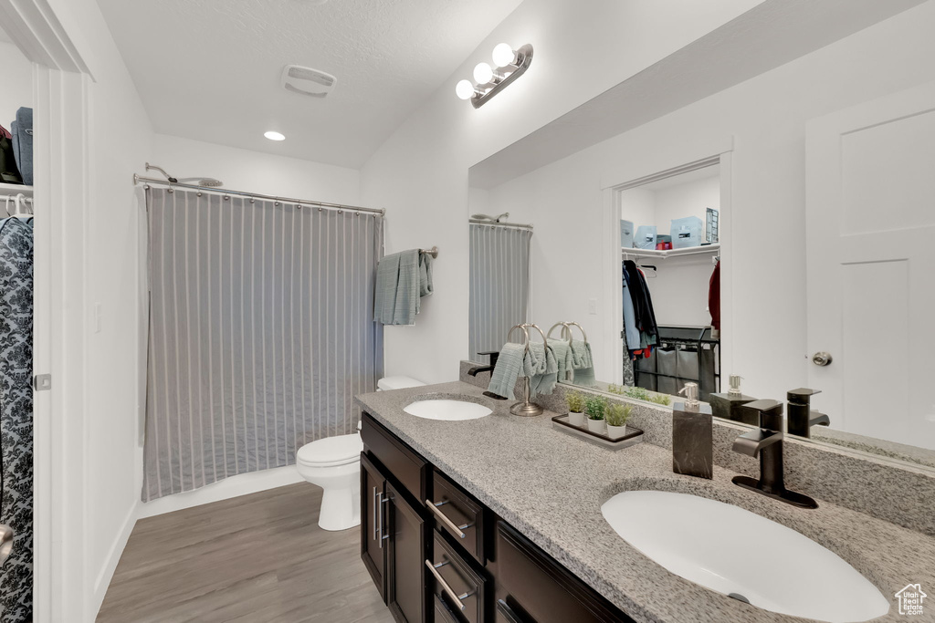 Photo 10 for MLS #2108113 at 303 N 725 East