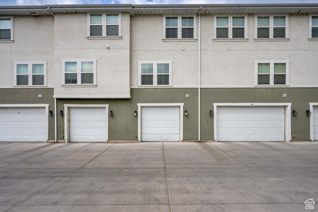 Photo 30 for MLS #2108113 at 303 N 725 East