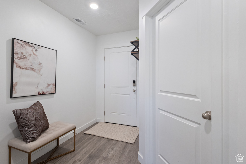 Photo 5 for MLS #2108120 at 1092 E Vessel Ct
