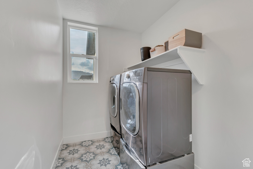 6867 W WINDY OAK DR Herriman, UT 84096