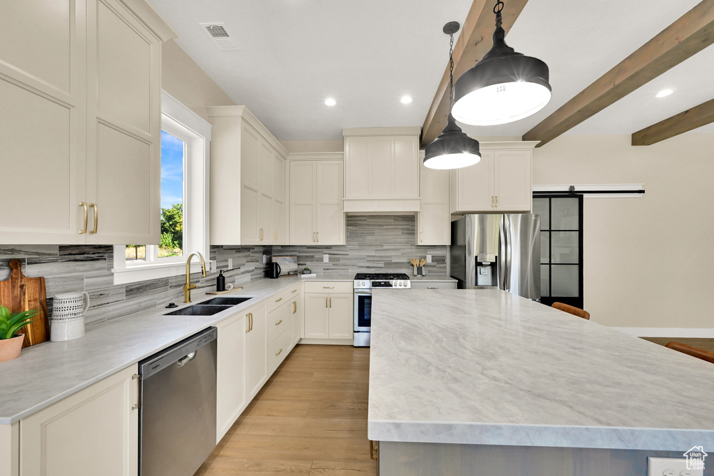Photo 5 for MLS #2108137 at 553 Center Ave