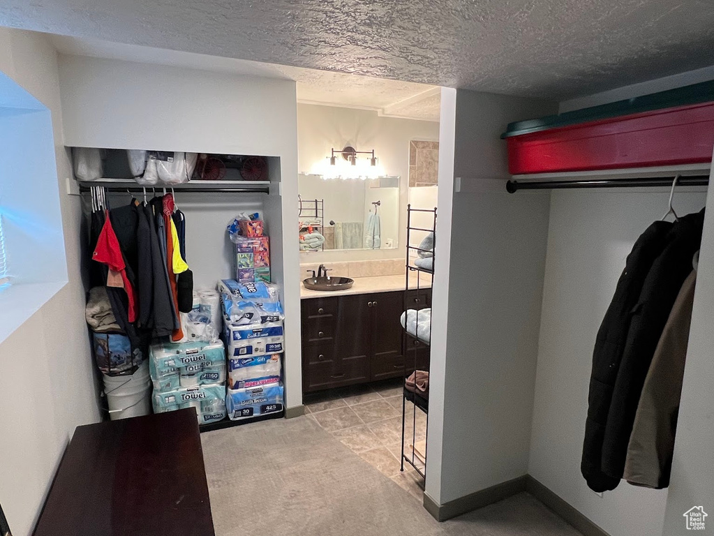 6757 S MARSHROCK RD West Jordan, UT 84081