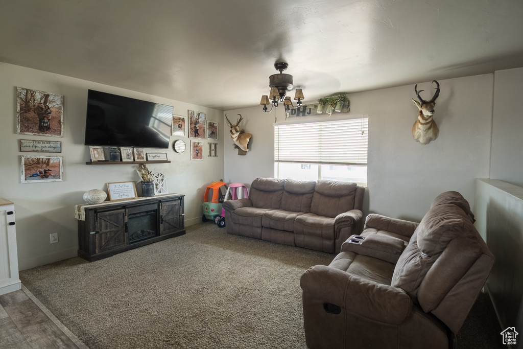Photo 2 for MLS #2108146 at 910 N 1930 East