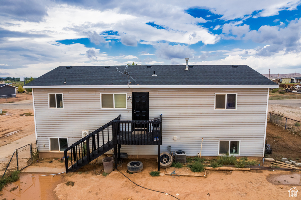 Photo 25 for MLS #2108146 at 910 N 1930 East