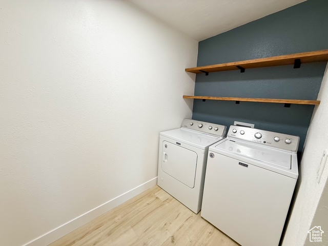 1498 REID DR Layton, UT 84041
