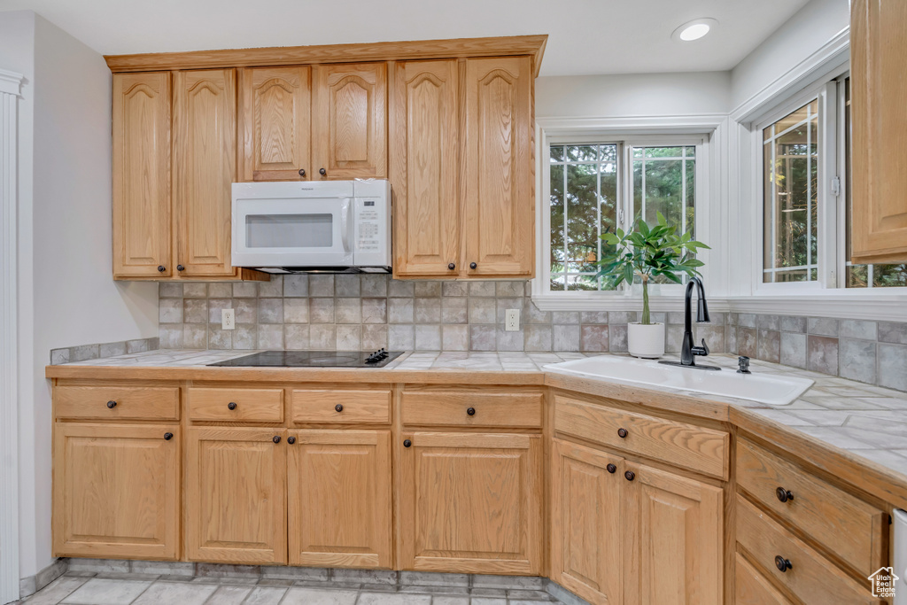 Photo 8 for MLS #2108186 at 1438 N 400 West