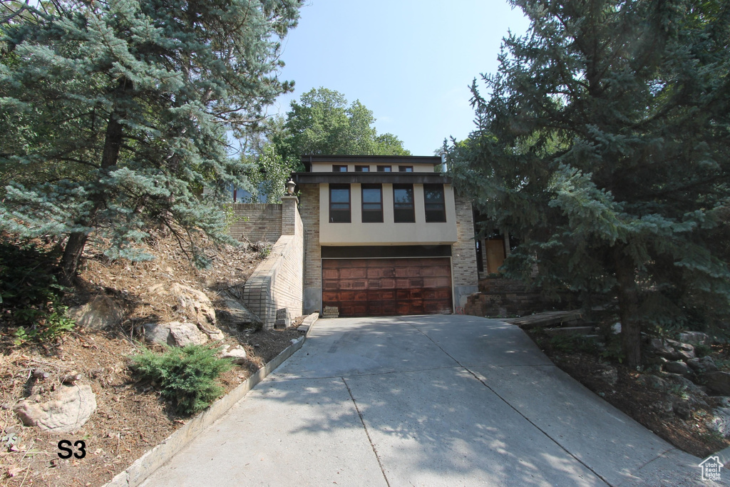 Photo 5 for MLS #2108197 at 2950 E Hillsden Dr