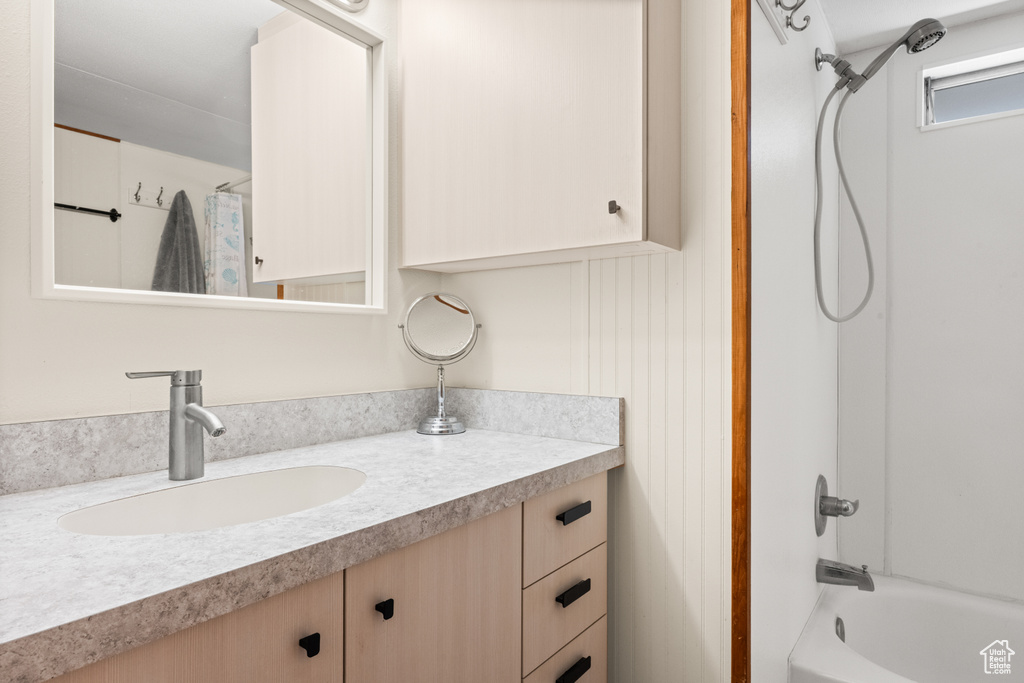 3184 S NINA LOOP Garden City, UT 84028