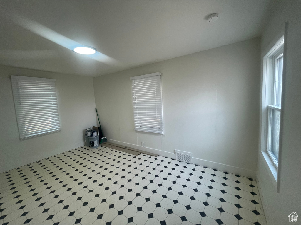 Photo 10 for MLS #2108203 at 320 N 100 East