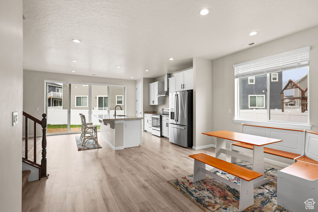 Photo 5 for MLS #2108205 at 1724 N Pintail Cv