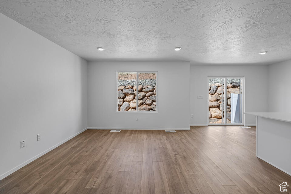 Photo 7 for MLS #2108212 at 3342 E Dungeon Dr #2318