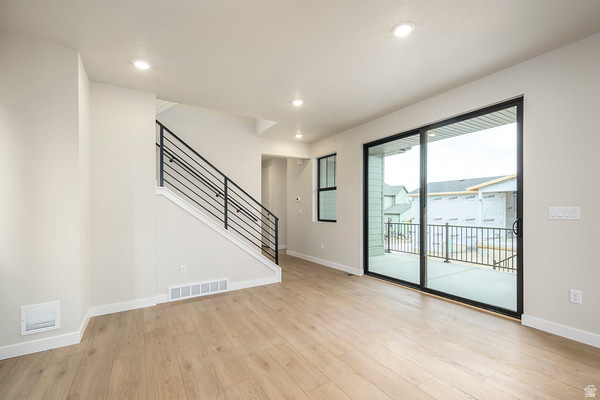 7048 W TERRAINE RD #160 West Jordan, UT 84081