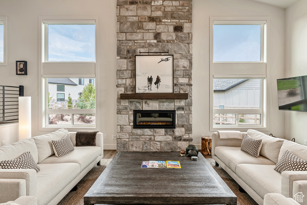 Photo 13 for MLS #2108237 at 981 Hart Loop