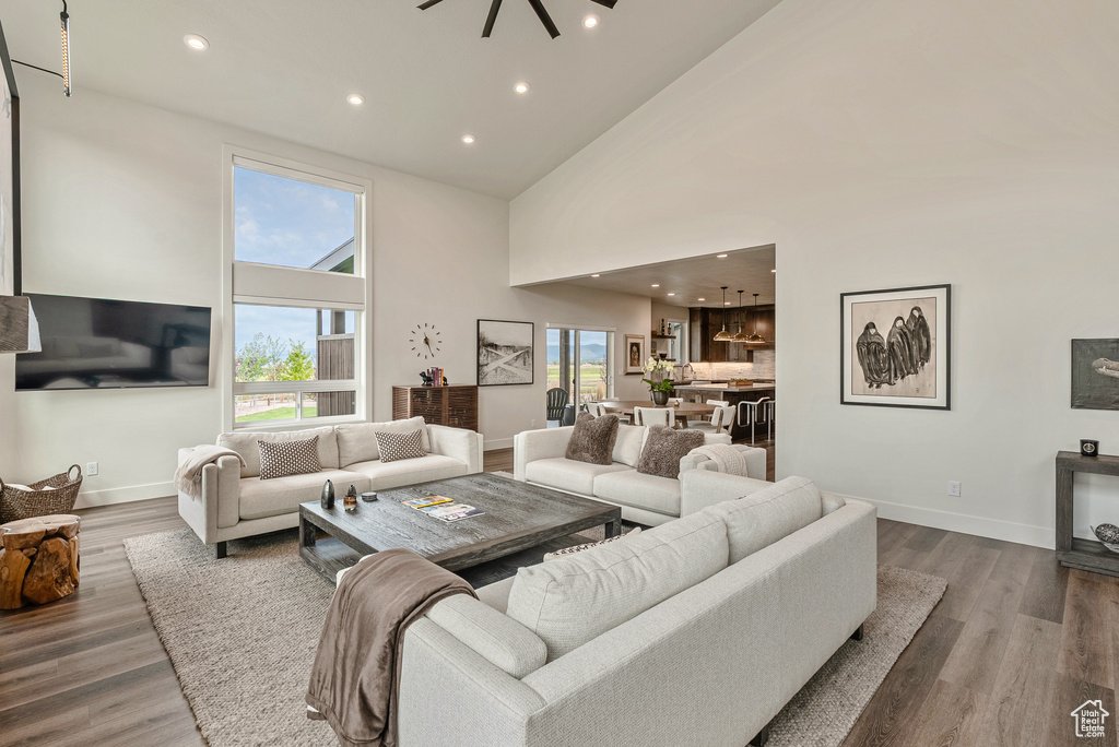 Photo 12 for MLS #2108237 at 981 Hart Loop