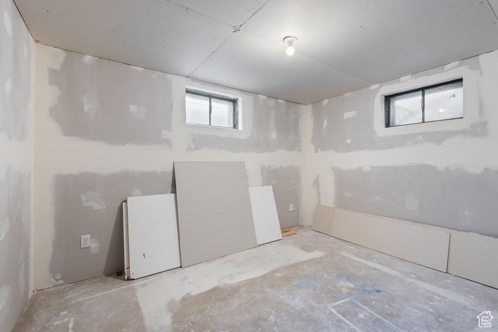 Photo 20 for MLS #2108244 at 4533 S 2075 West