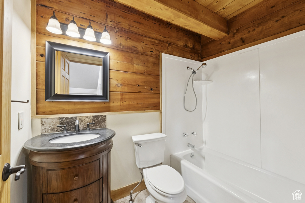 Photo 31 for MLS #2108247 at 355 Woodland Dr