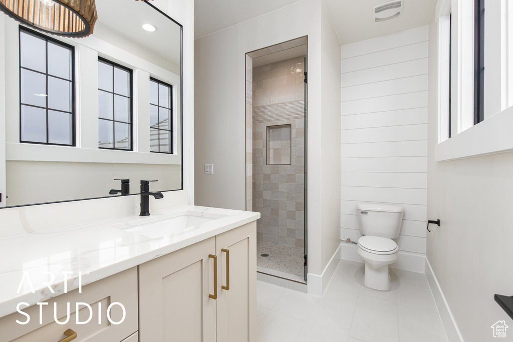 Photo 30 for MLS #2108249 at 2715 E Moorland Dr