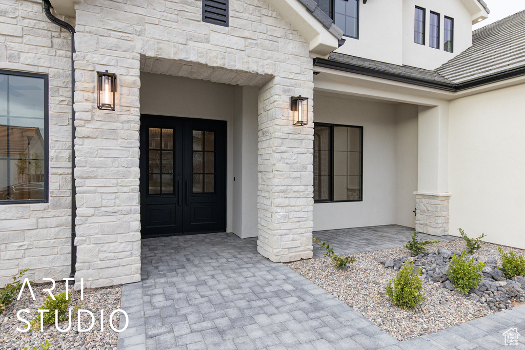 Photo 4 for MLS #2108249 at 2715 E Moorland Dr