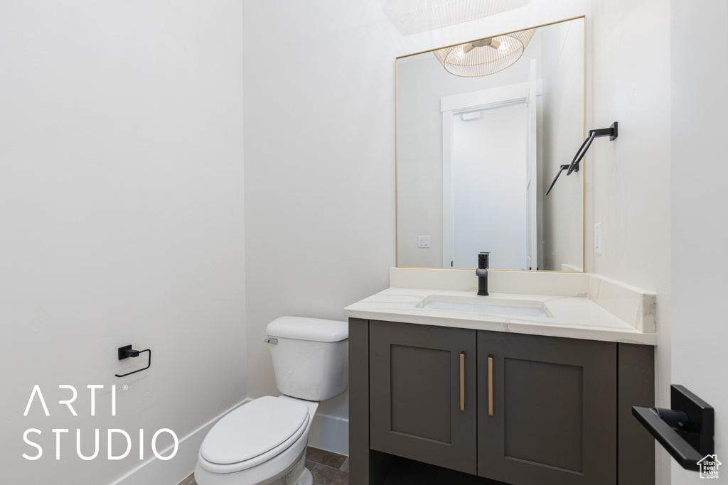 Photo 19 for MLS #2108249 at 2715 E Moorland Dr