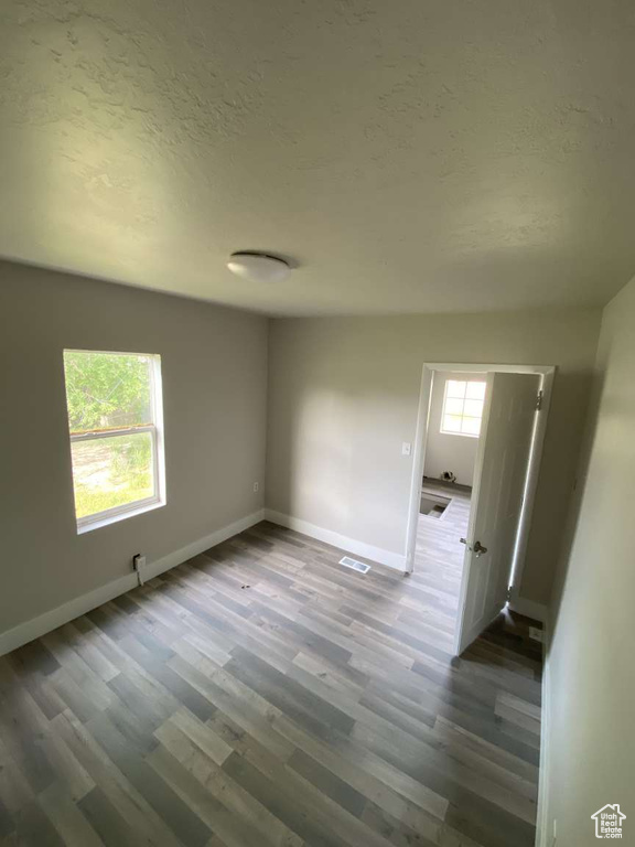 1670 W CRYSTAL AVE West Valley City, UT 84119