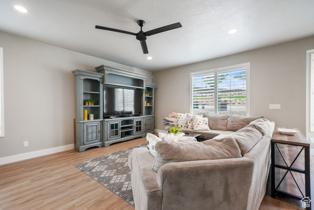 Photo 6 for MLS #2108258 at 4022 N Spring Brook Ln