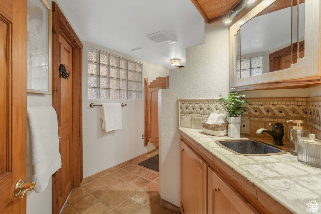 Photo 29 for MLS #2108280 at 3640 E Aurora Cir