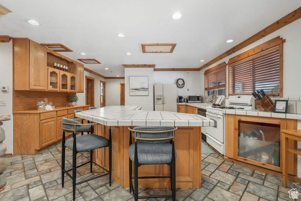 Photo 5 for MLS #2108280 at 3640 E Aurora Cir